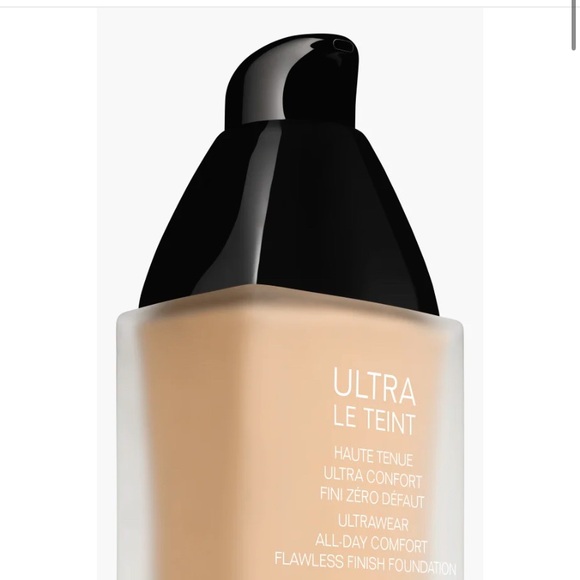 CHANEL Ultra Le Teint Foundation - B20 - Picture 3 of 5
